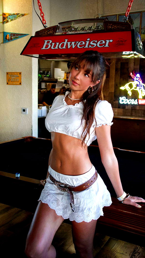 chloerosenbaum image ~ Altpins