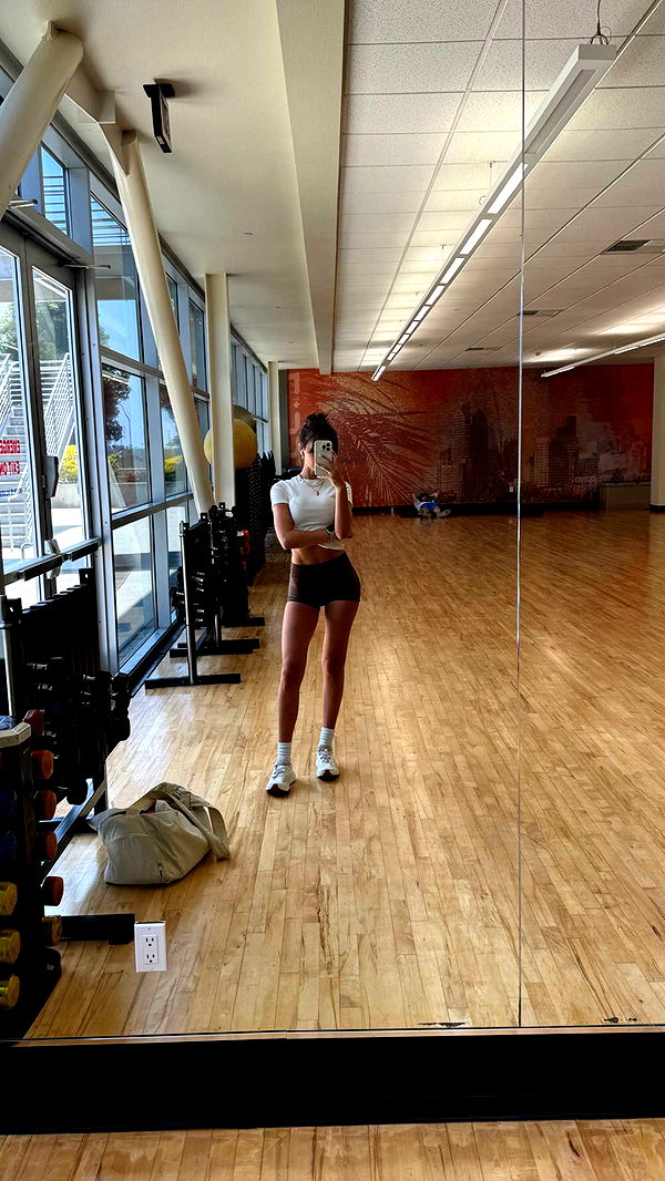 chloerosenbaum image ~ Altpins