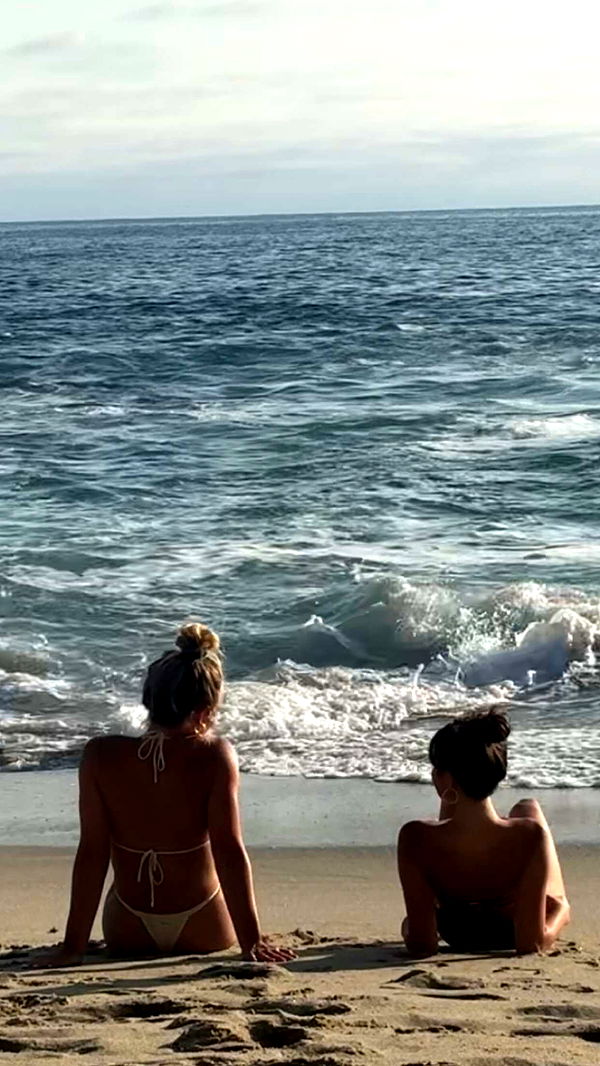 chloerosenbaum image ~ Altpins