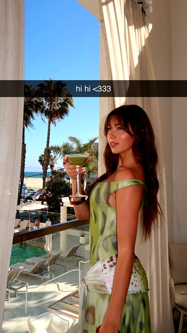 chloerosenbaum image ~ Altpins