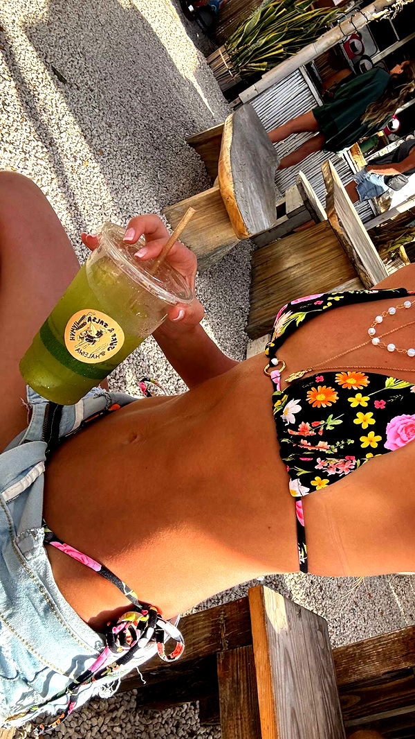 chloerosenbaum image ~ Altpins