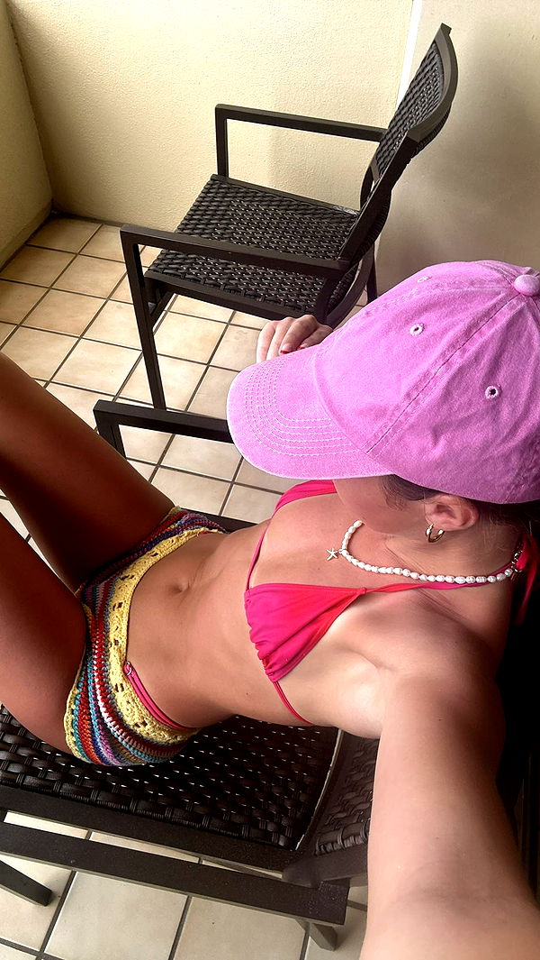 chloerosenbaum image ~ Altpins