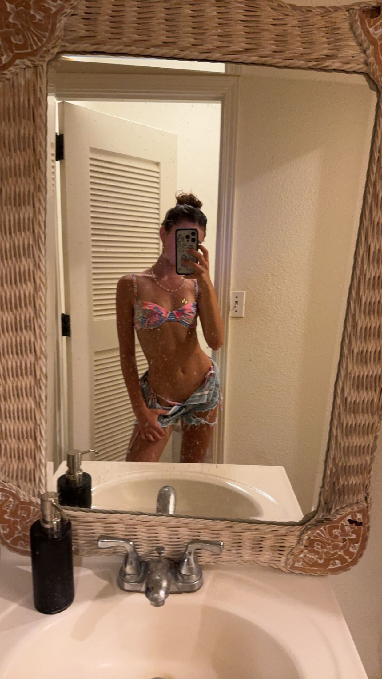 chloerosenbaum snapchat image archive image