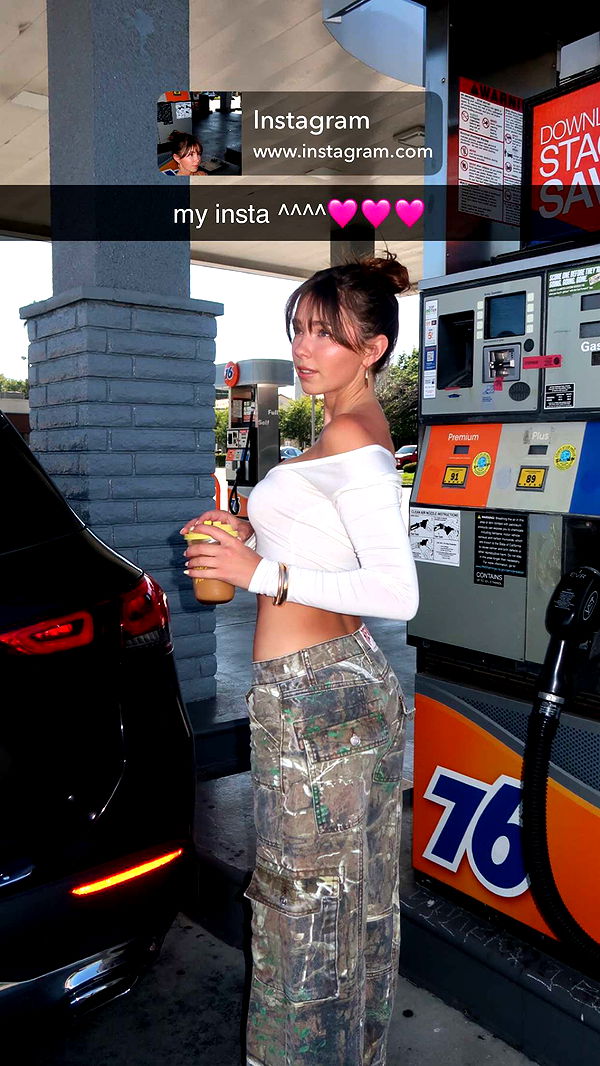 chloerosenbaum image ~ Altpins