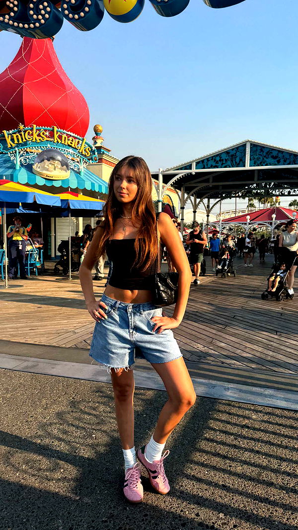 chloerosenbaum image ~ Altpins