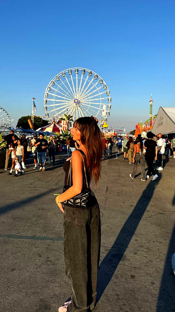 chloerosenbaum image ~ Altpins