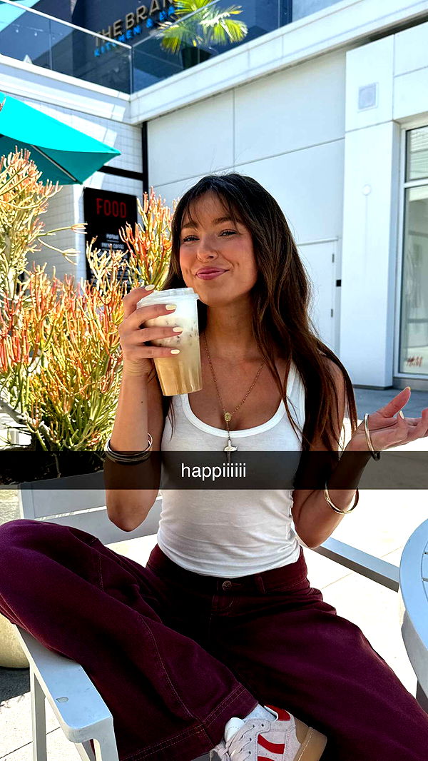 chloerosenbaum image ~ Altpins