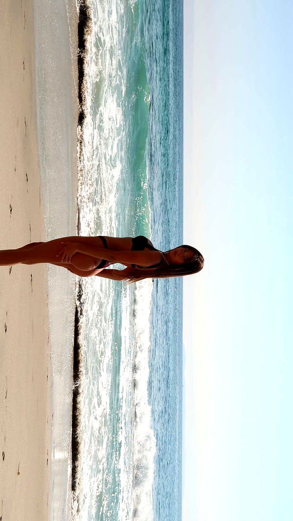 chloerosenbaum image ~ Altpins