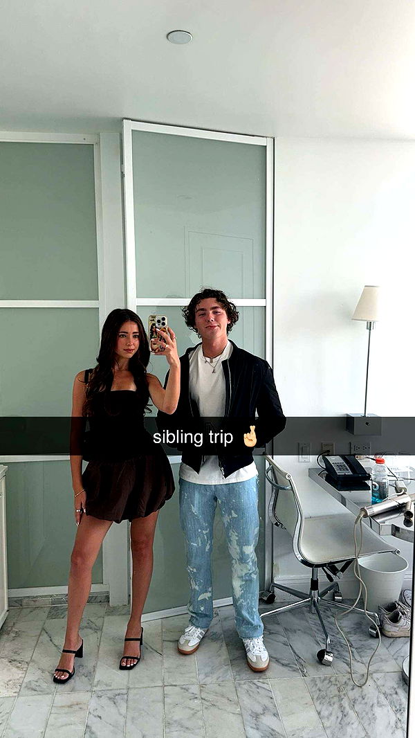 chloerosenbaum image ~ Altpins