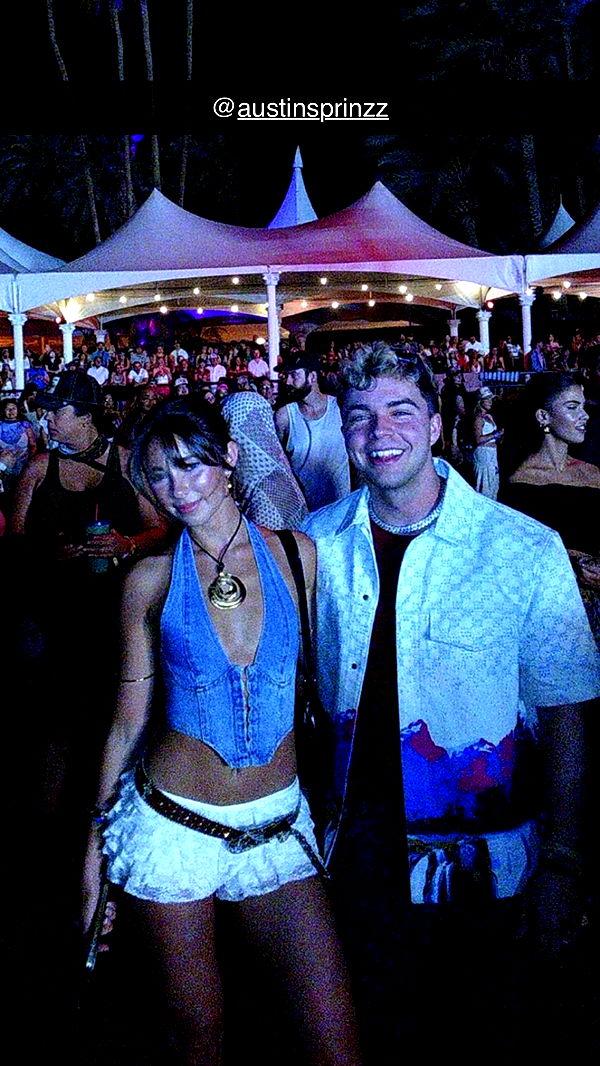 chloerosenbaum image ~ Altpins