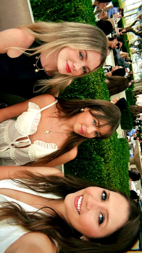 chloerosenbaum image ~ Altpins