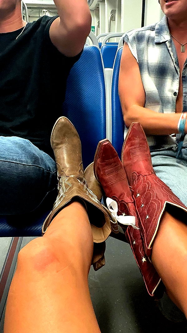 chloerosenbaum image ~ Altpins