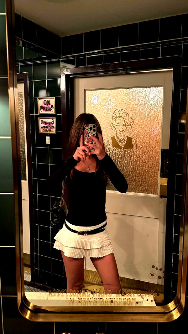 chloerosenbaum image ~ Altpins