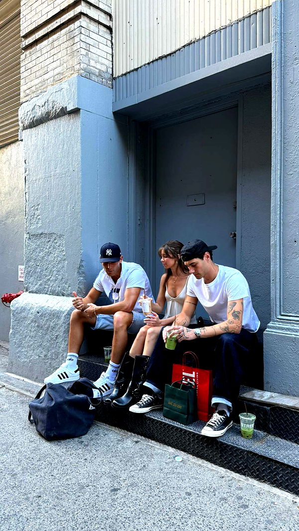 chloerosenbaum image ~ Altpins