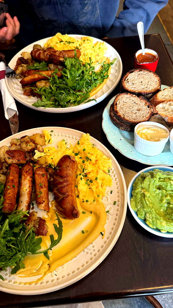 chloerosenbaum image ~ Altpins