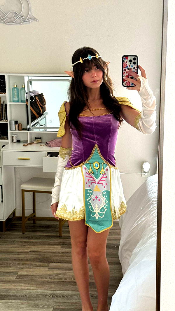 chloerosenbaum image ~ Altpins