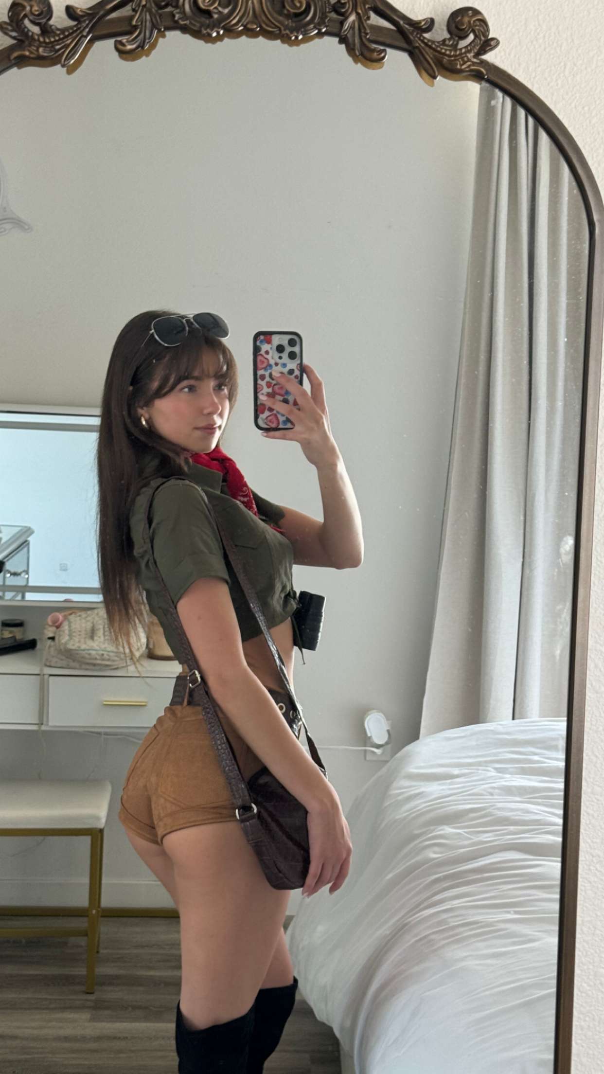 chloerosenbaum snapchat image archive image