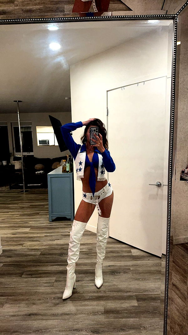 chloerosenbaum image ~ Altpins