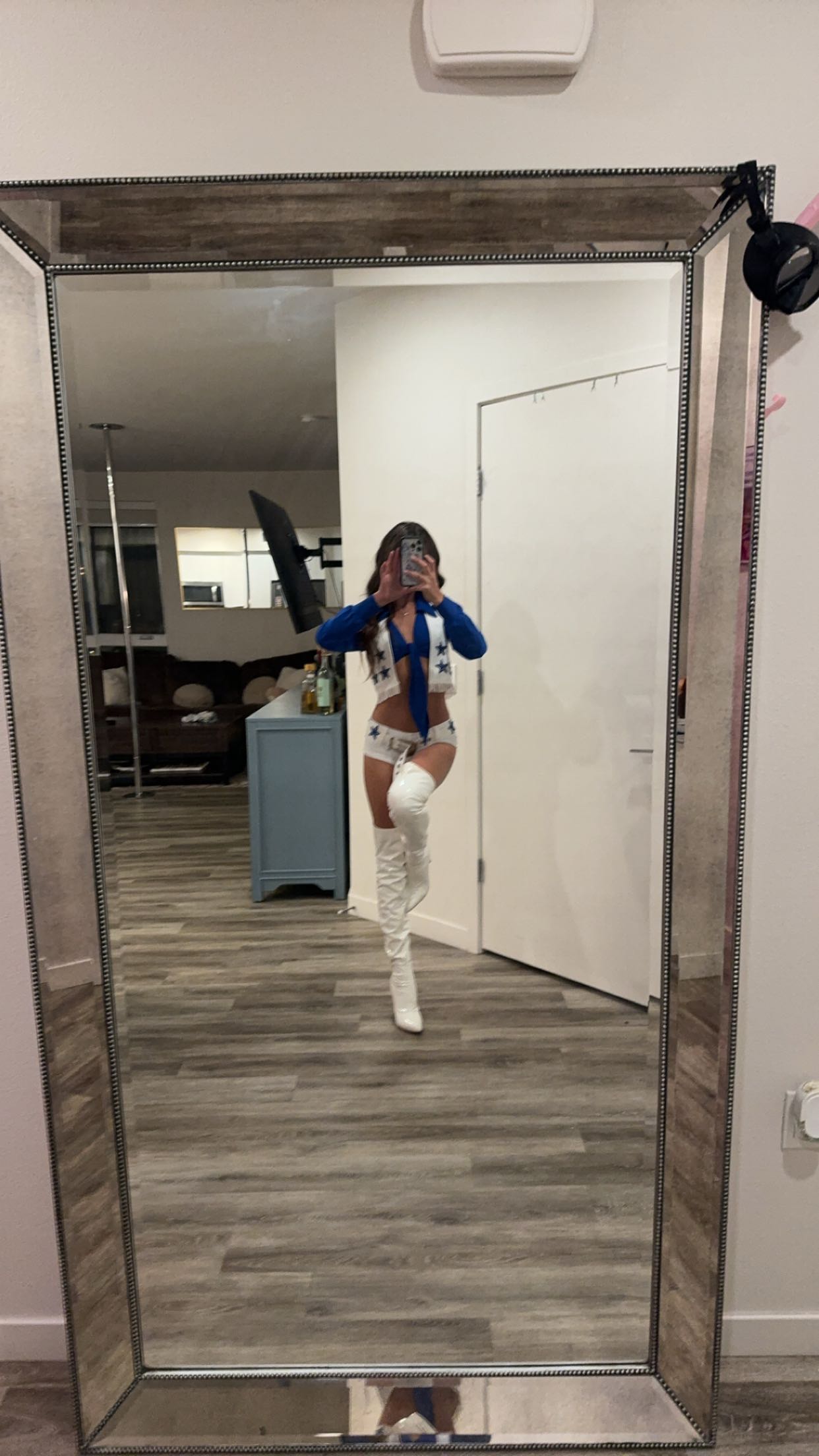 chloerosenbaum snapchat image archive image