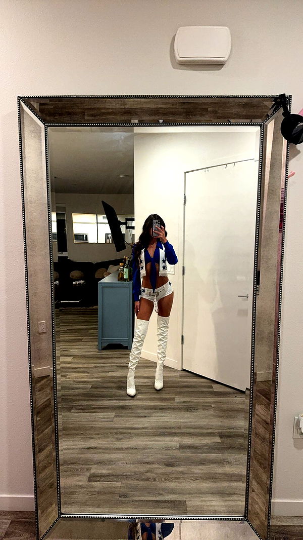 chloerosenbaum image ~ Altpins