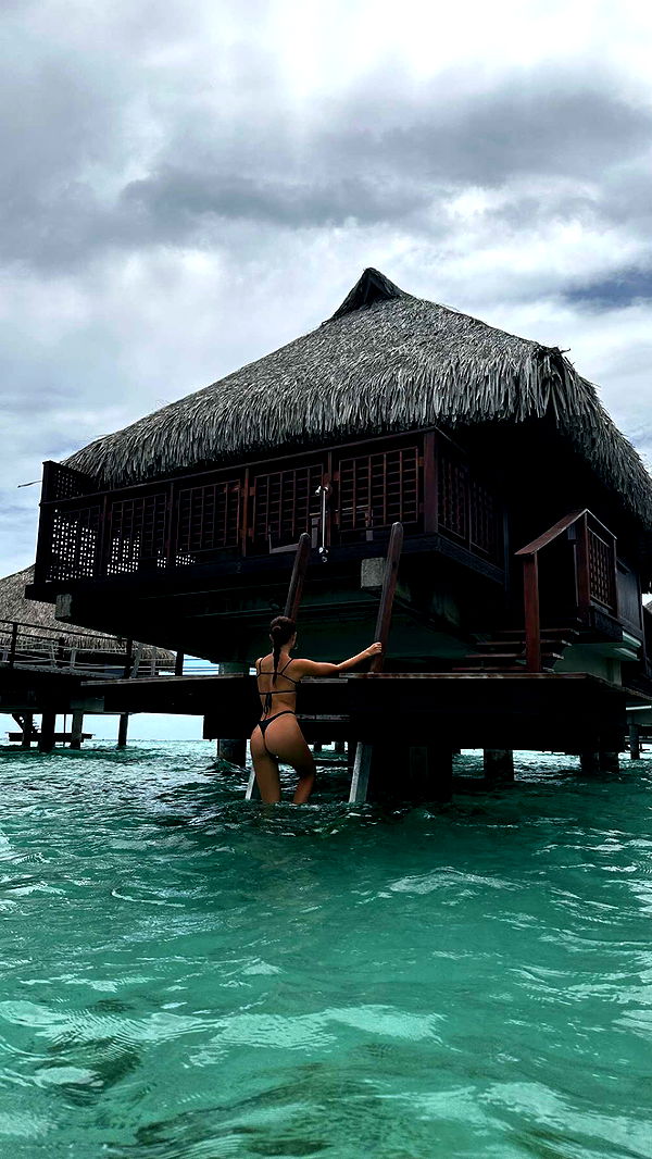 chloerosenbaum image ~ Altpins