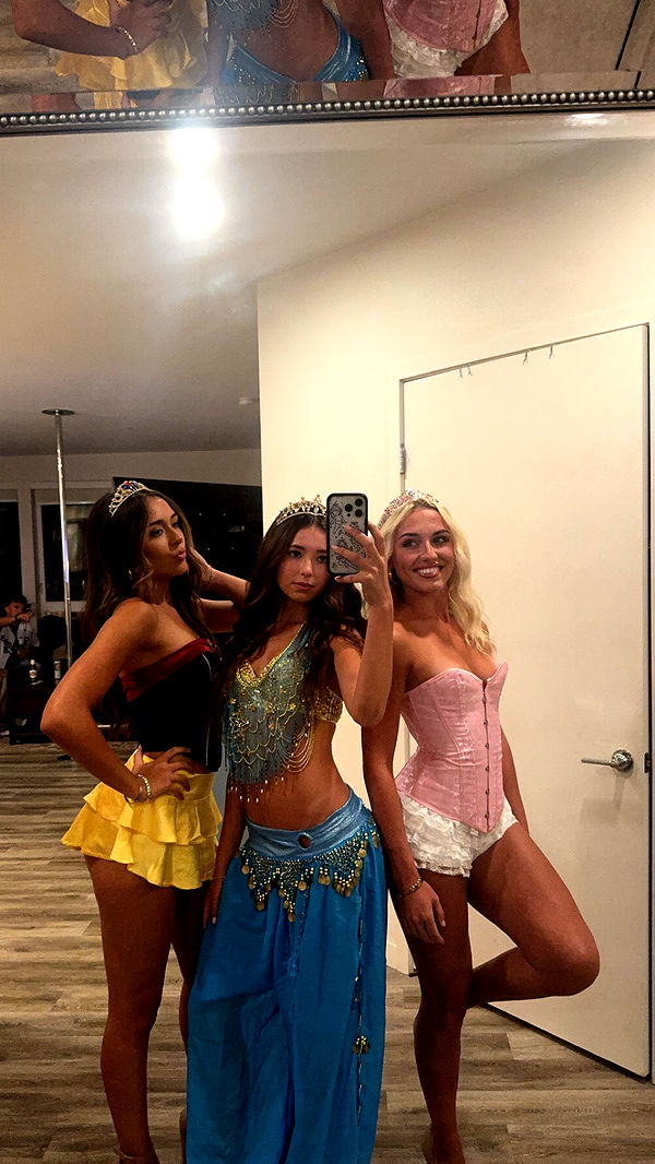 chloerosenbaum image ~ Altpins