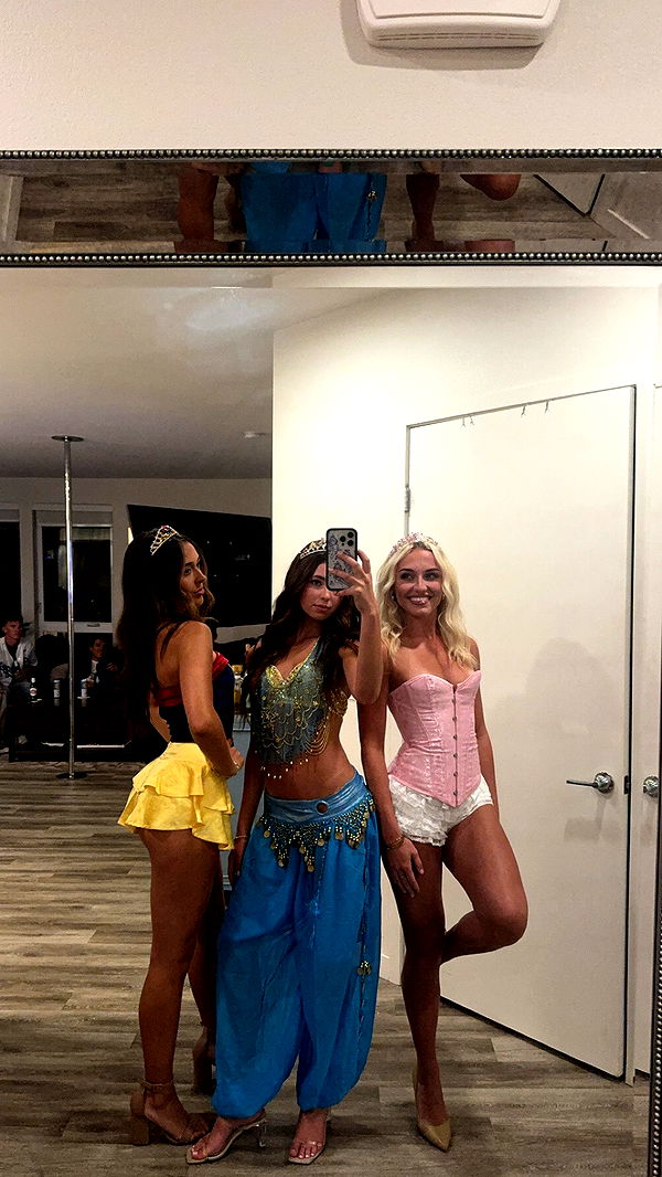 chloerosenbaum image ~ Altpins