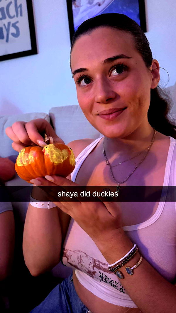 chloerosenbaum image ~ Altpins