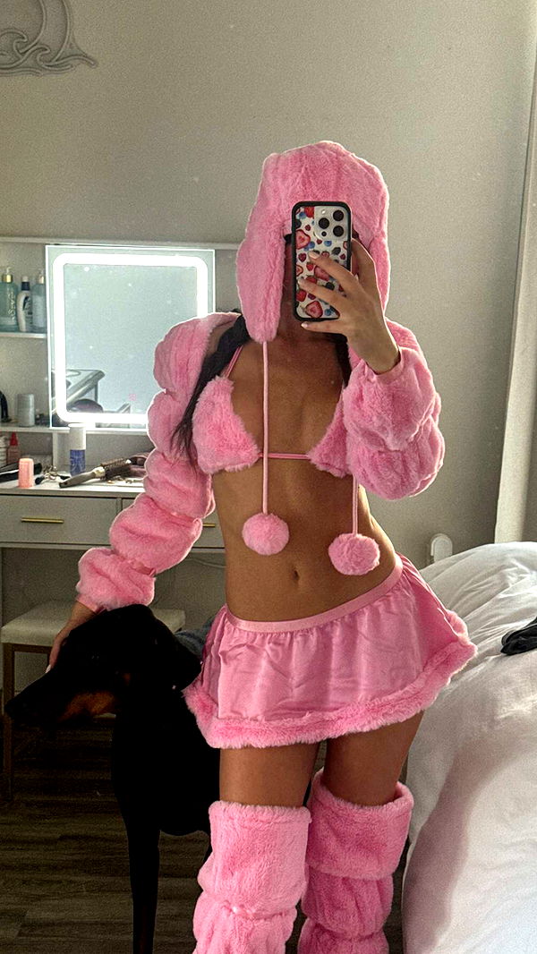 chloerosenbaum image ~ Altpins