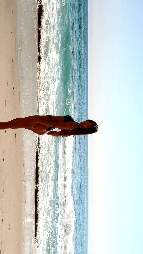 chloerosenbaum image ~ Altpins