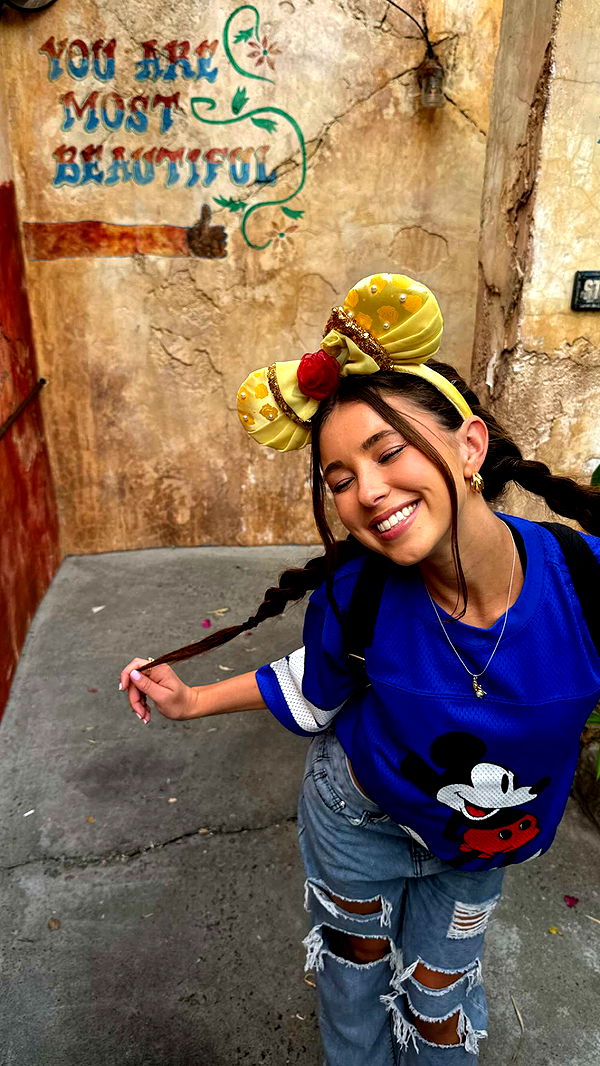 chloerosenbaum image ~ Altpins