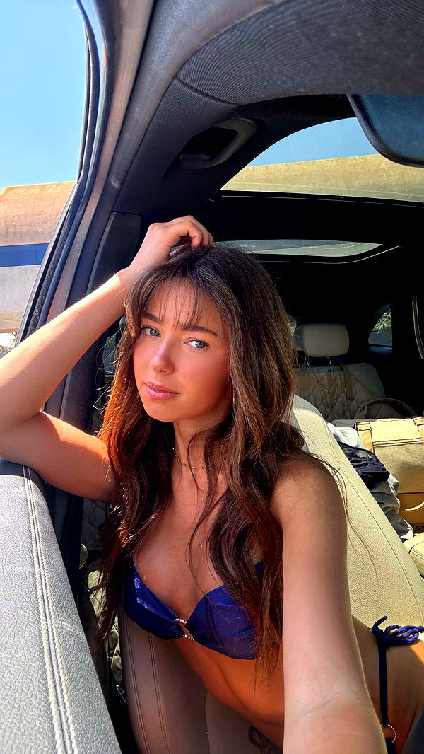 chloerosenbaum image ~ Altpins