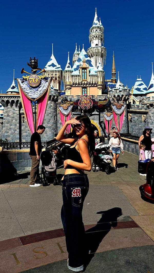 chloerosenbaum image ~ Altpins