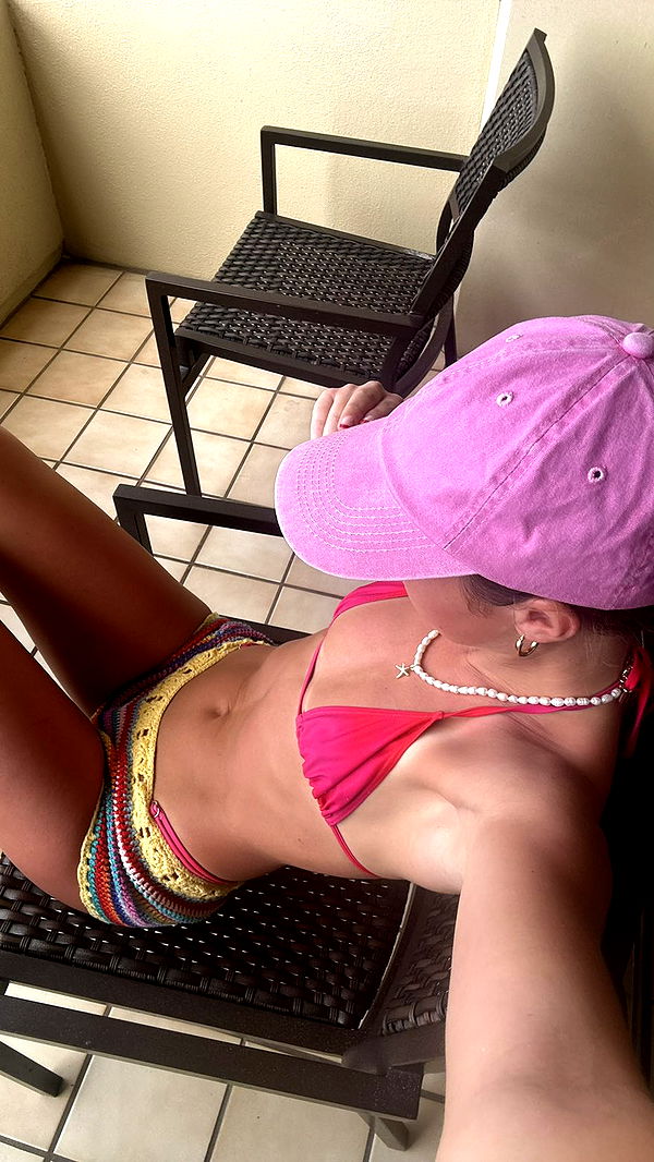 chloerosenbaum image ~ Altpins