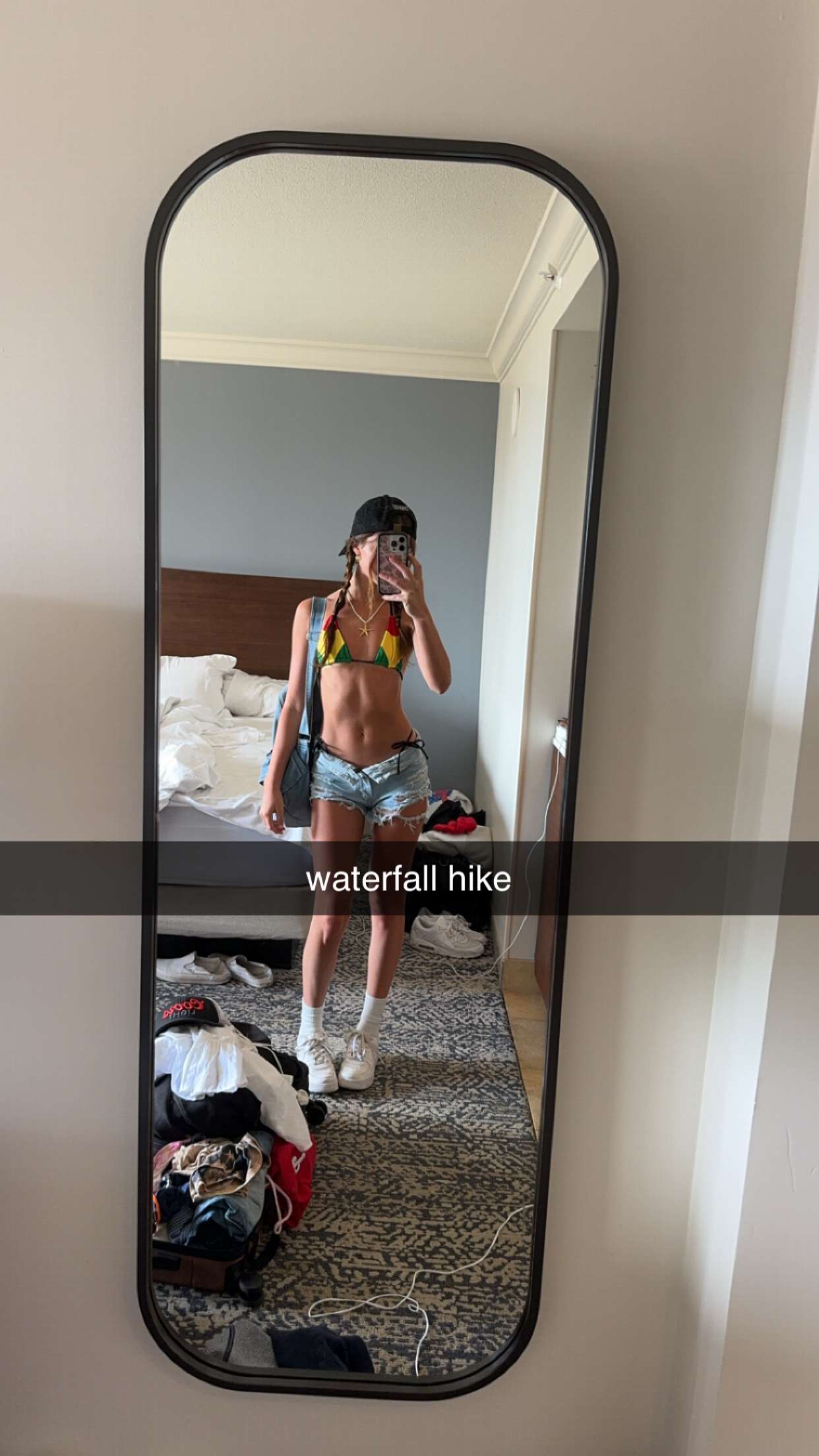 chloerosenbaum snapchat image archive image