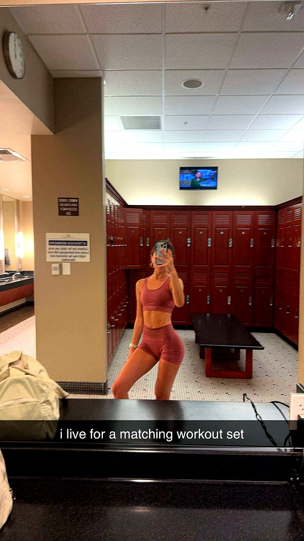 chloerosenbaum image ~ Altpins