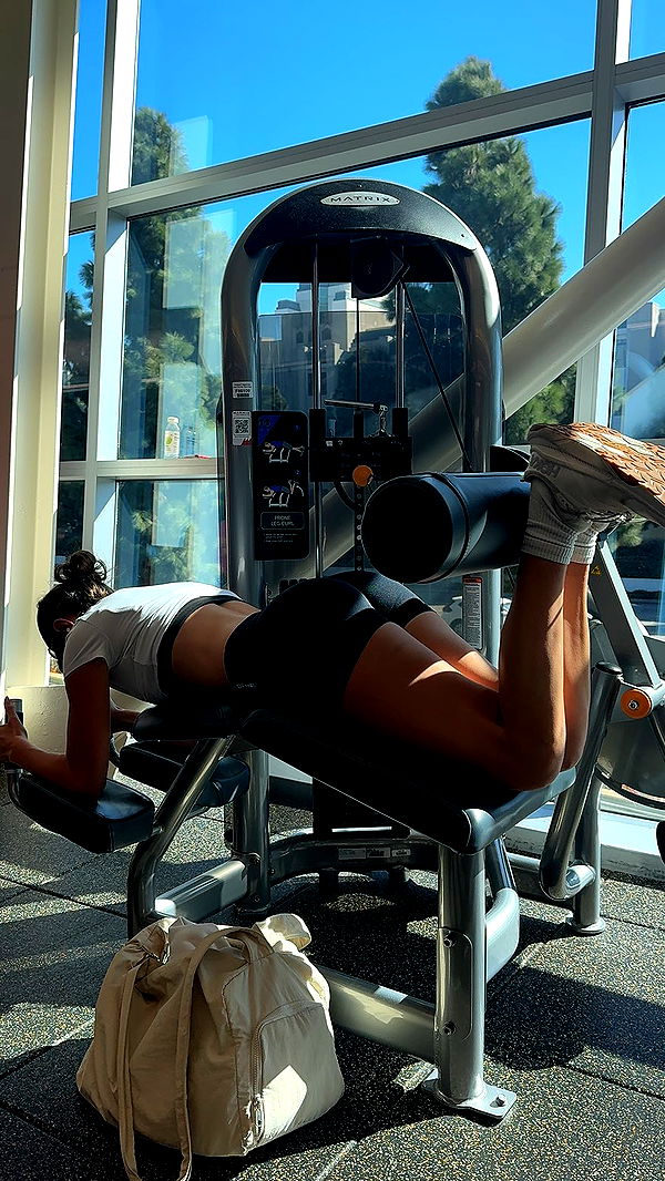 chloerosenbaum image ~ Altpins