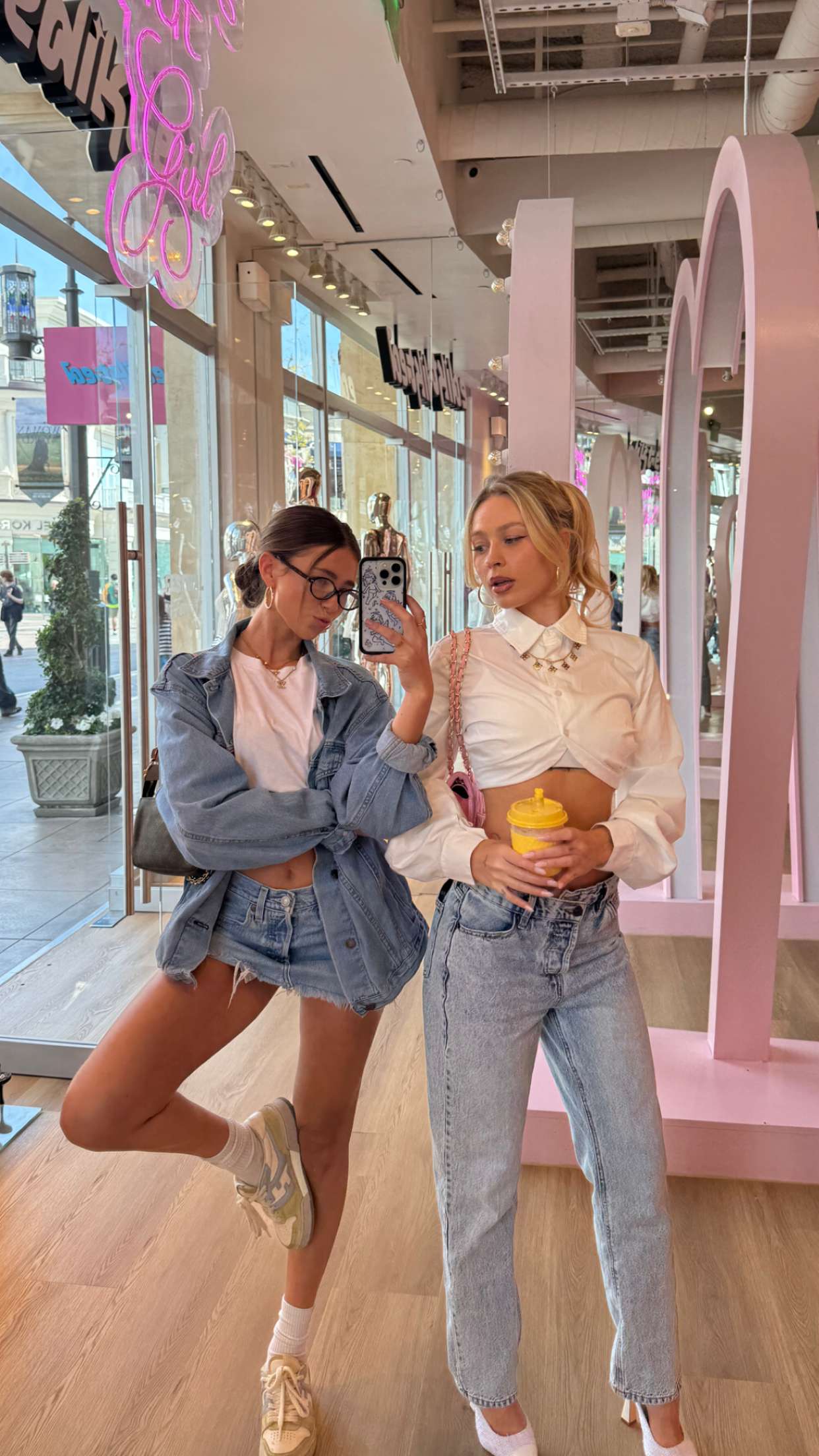 chloerosenbaum snapchat image archive image