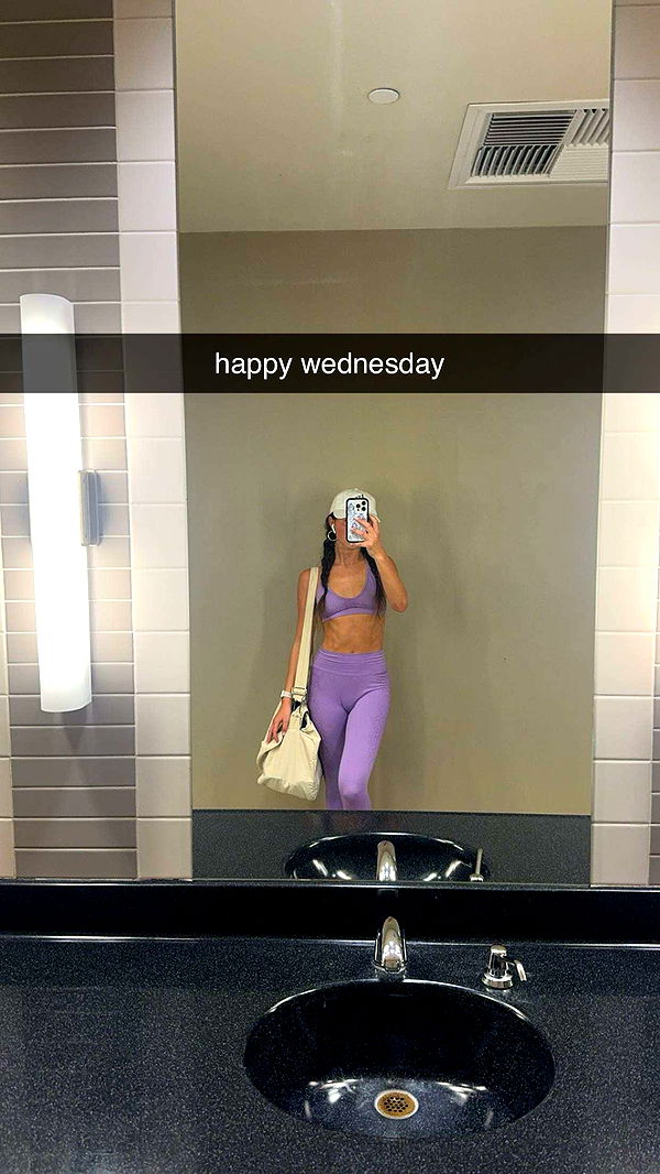 chloerosenbaum image ~ Altpins