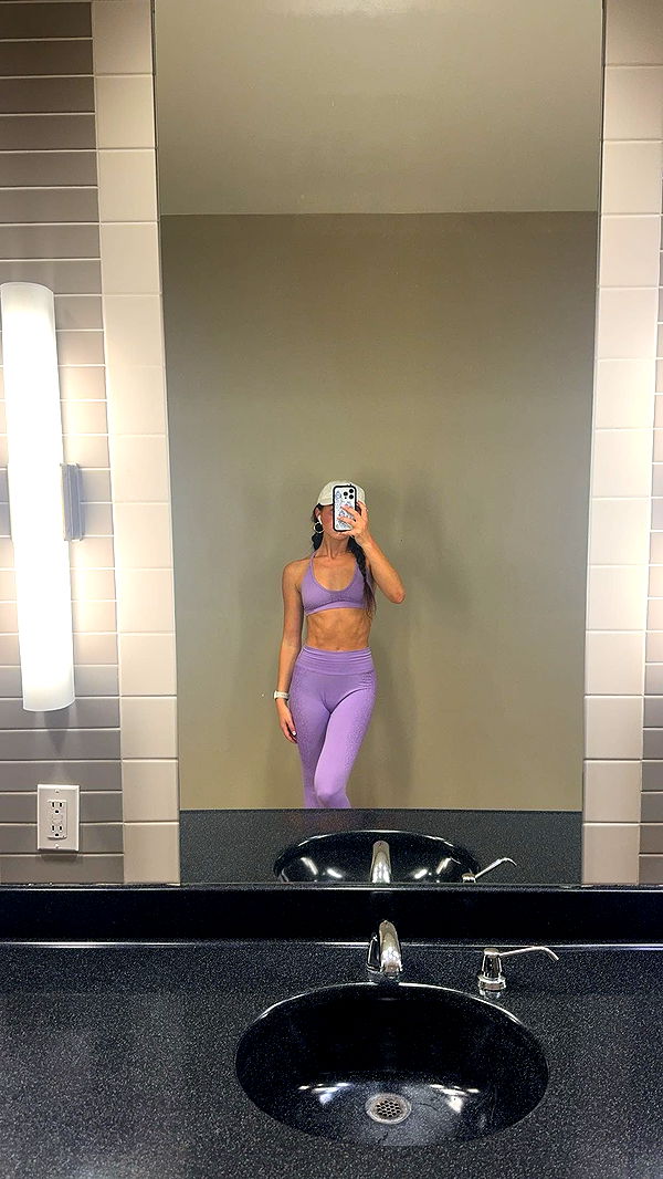 chloerosenbaum image ~ Altpins