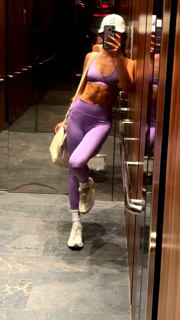 chloerosenbaum image ~ Altpins