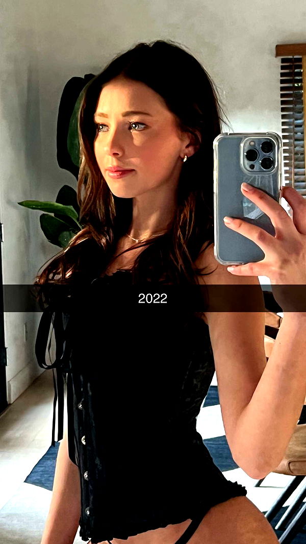 chloerosenbaum image ~ Altpins