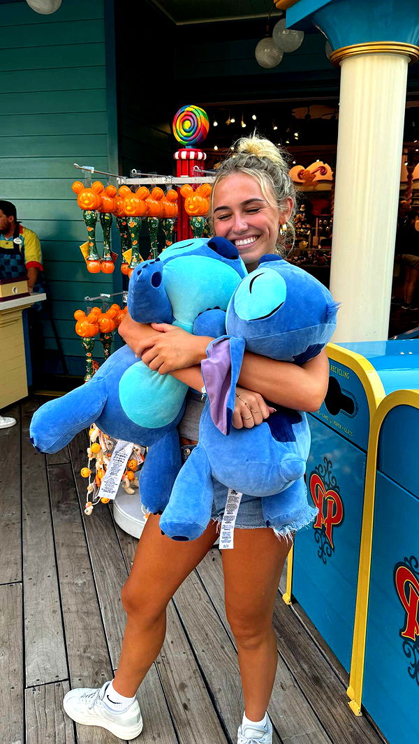 chloerosenbaum image ~ Altpins