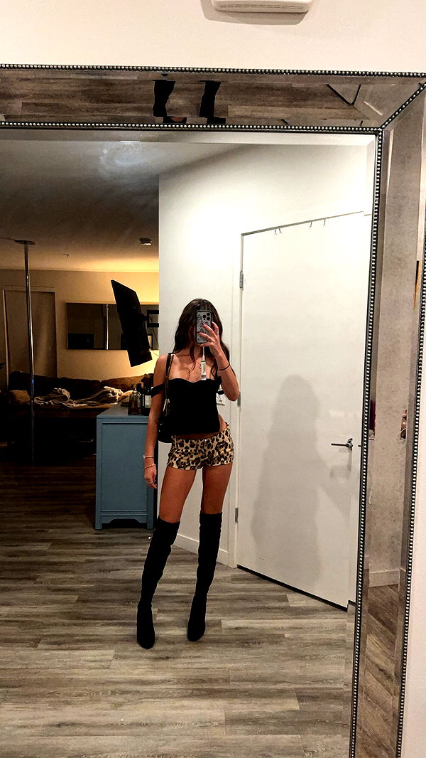 chloerosenbaum image ~ Altpins