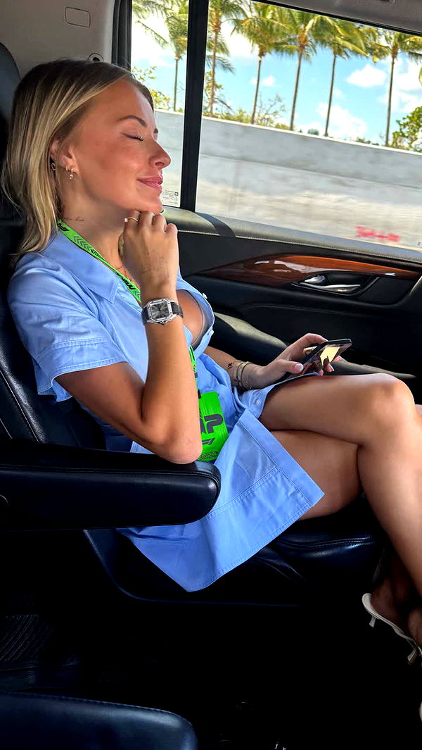 corinnakopf snapchat image archive image