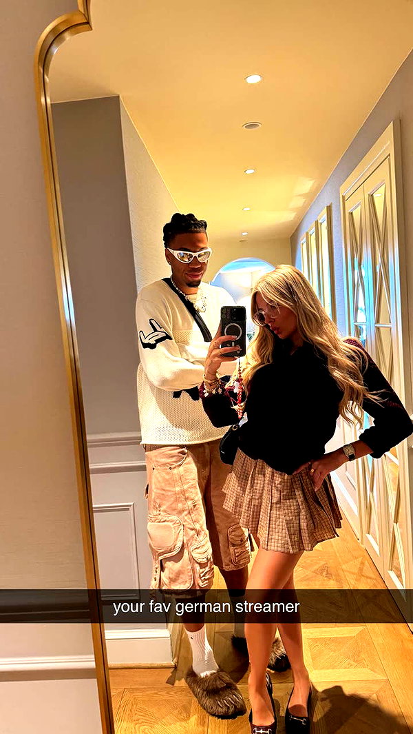 corinnakopf snapchat image archive image