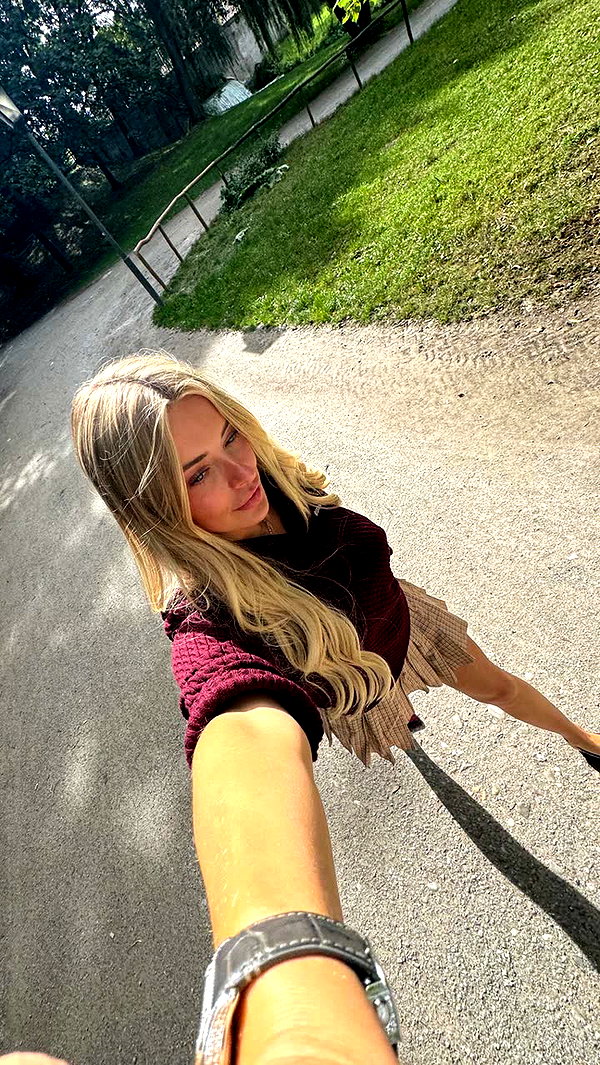 corinnakopf snapchat image archive image