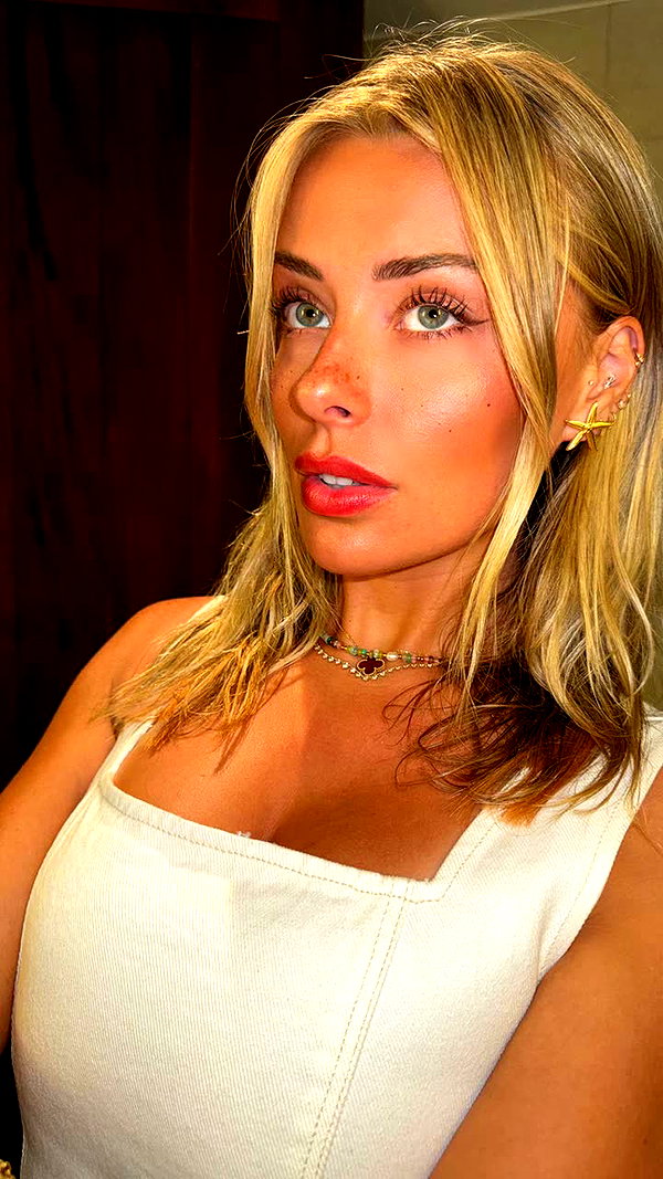 corinnakopf snapchat image archive image