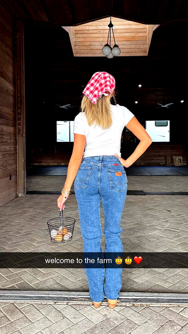 corinnakopf snapchat image archive image