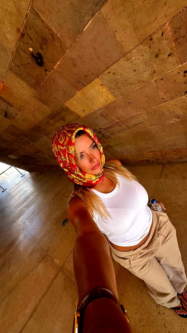 corinnakopf snapchat image archive image
